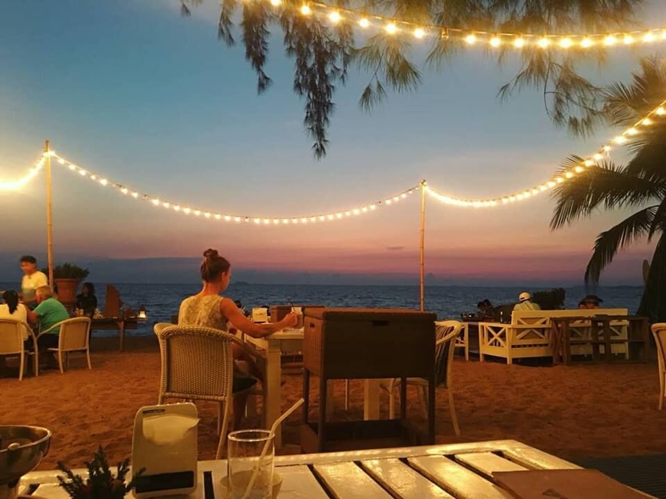 glass house beach Pattaya