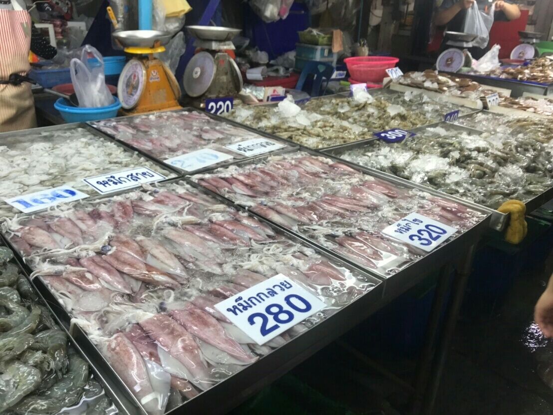 lanpho naklua fish market squid