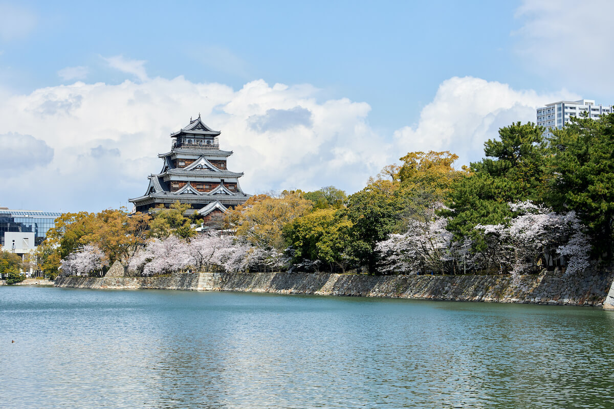 Hiroshima Castle across water