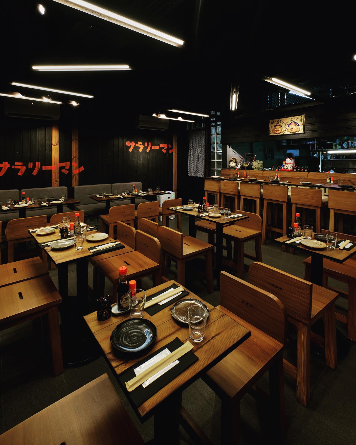 interior-of-salary-man-in-bgc